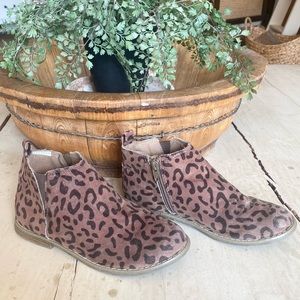 Gap Leopard Booties - Size 2 Girl